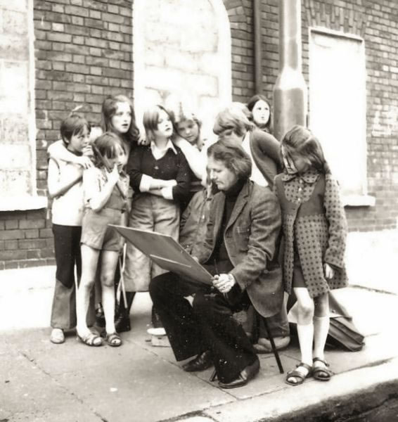 Mr Howard War Artist 13 August 1973 Belfast 01 Jpg