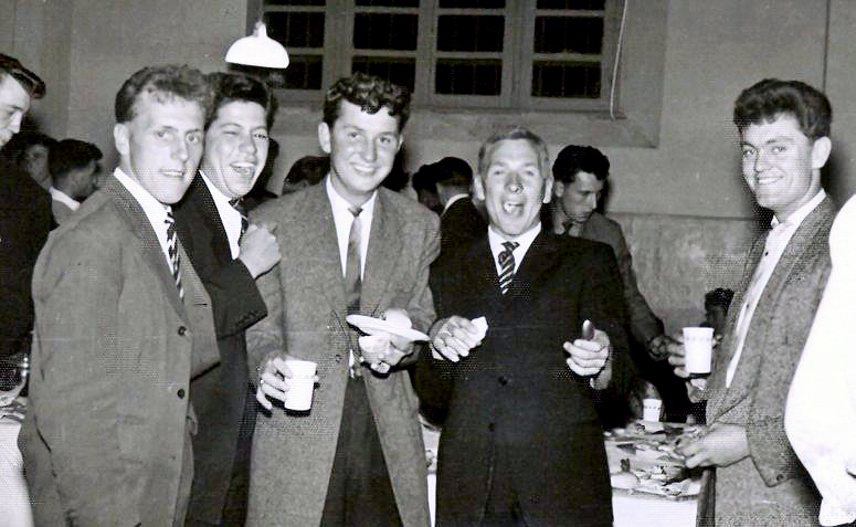 2,Roy Nouch,Terry Brown,John Dempsey,Dave Allfrey, Neil Cole